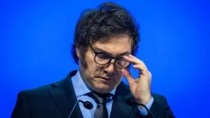 Encuesta demoledora: más del 60% ya le baja el pulgar a la reelección de Javier Milei