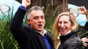 Imputaron a 11 influencers libertarios de Karina Milei por una denuncia de otro libertario